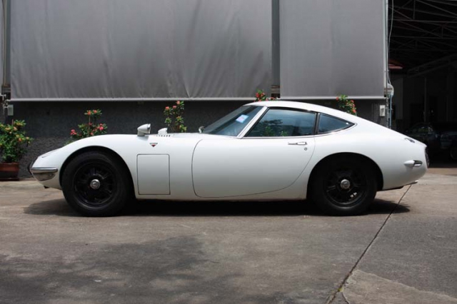 Toyota 2000GT