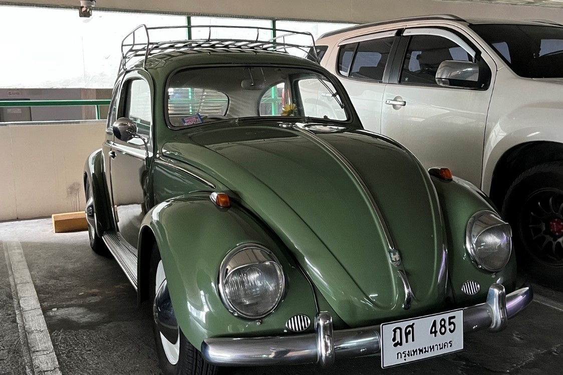 VOLKSWAGEN Beetle 