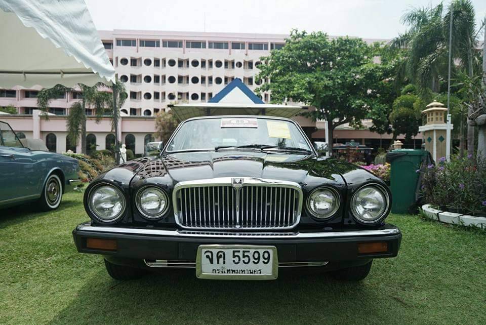 JAGUAR XJ6 