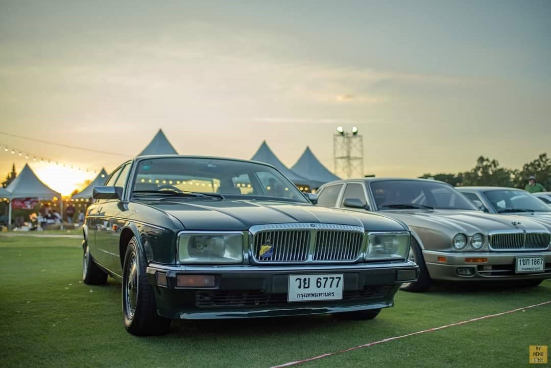 DAIMLER XJ40